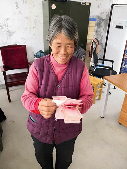 春認(rèn)一棵樹 秋收一份福――山東三箭集團果樹采摘權(quán)認(rèn)領(lǐng)活動圓滿結(jié)束