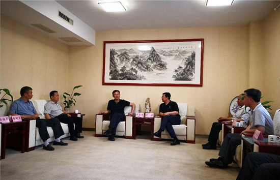 山東科技大學(xué)校黨委副書記尹華赴山東三箭集團(tuán)開(kāi)展工作調(diào)研